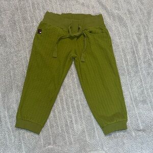 ROXY SUPPER SOFT SIZE MEDIUM GREEN CALVE LENGTH SWEATPANTS